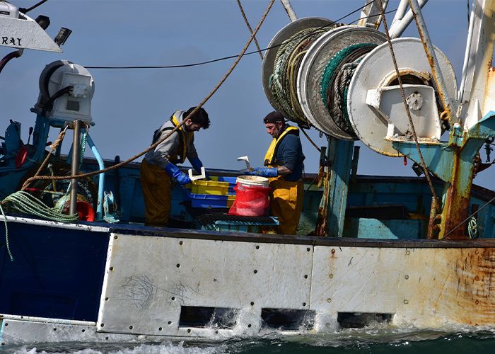 Pecheur en mer vue 4